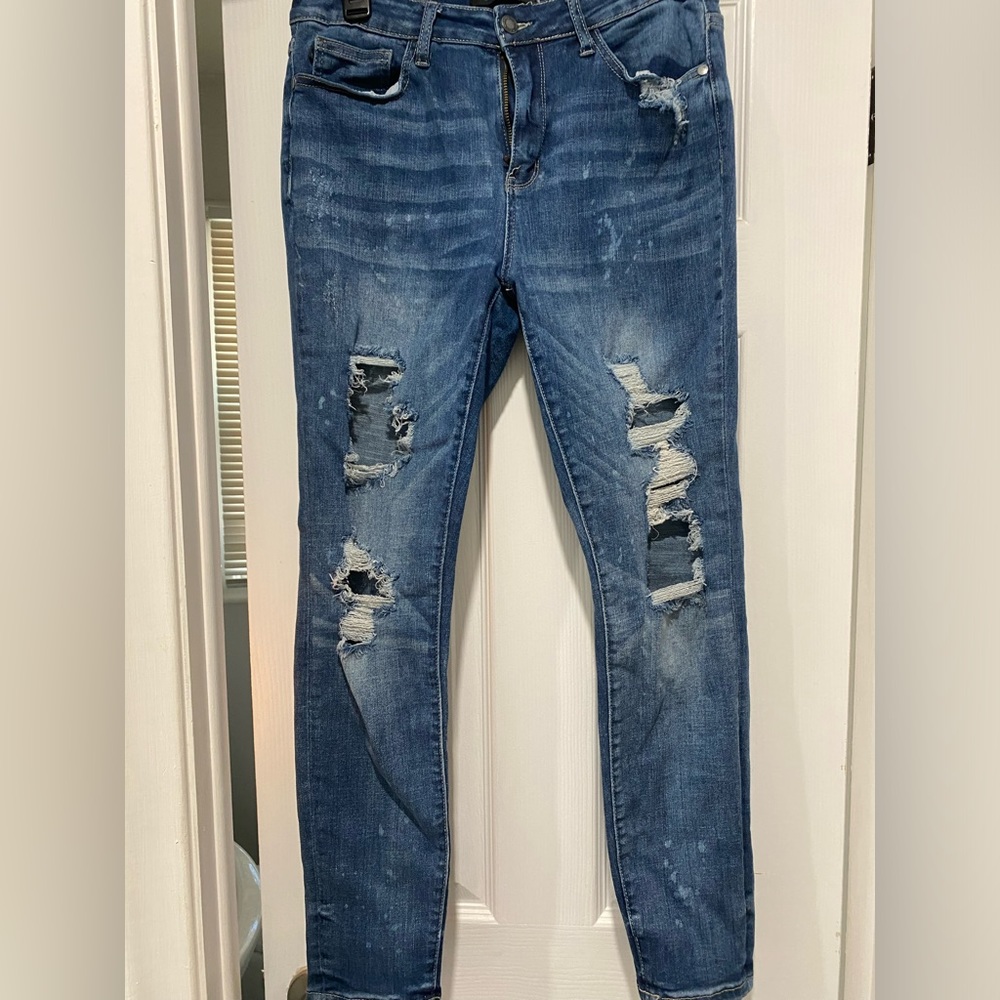 Judy Blue Destroyed Bleach Splashed Skinny